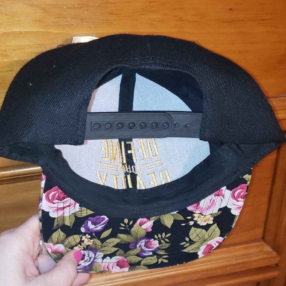 Brand New Boutique Hat 'Define Your Beauty' Floral View 3